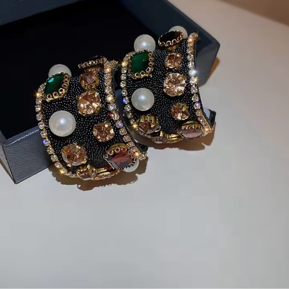 Elegant Black and Gold Beaded Earrings